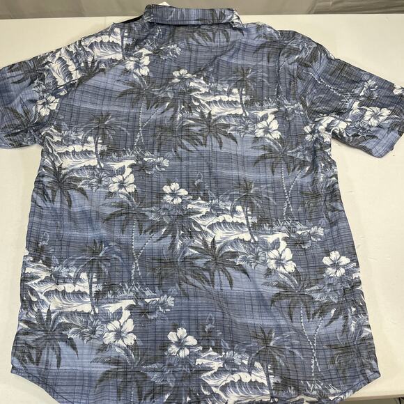 Houston Texans Tommy Bahama Button-Down Shirt - Picture 2 of 4